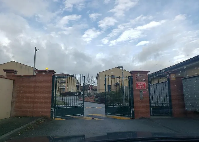 Апартаменты Les Lys Magiques *