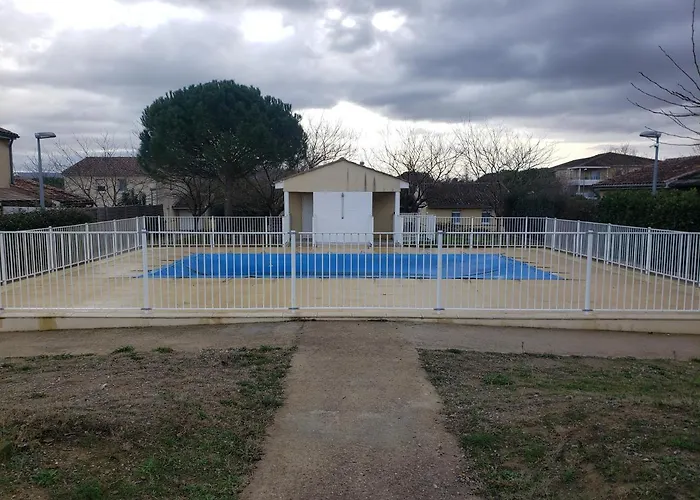 Апартаменты Les Lys Magiques *